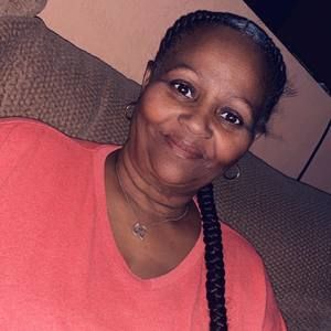 Meet your Posher, Regina